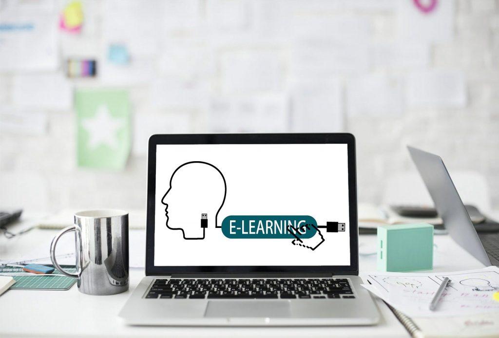 Picture of Laptop saying 'E Learning' 